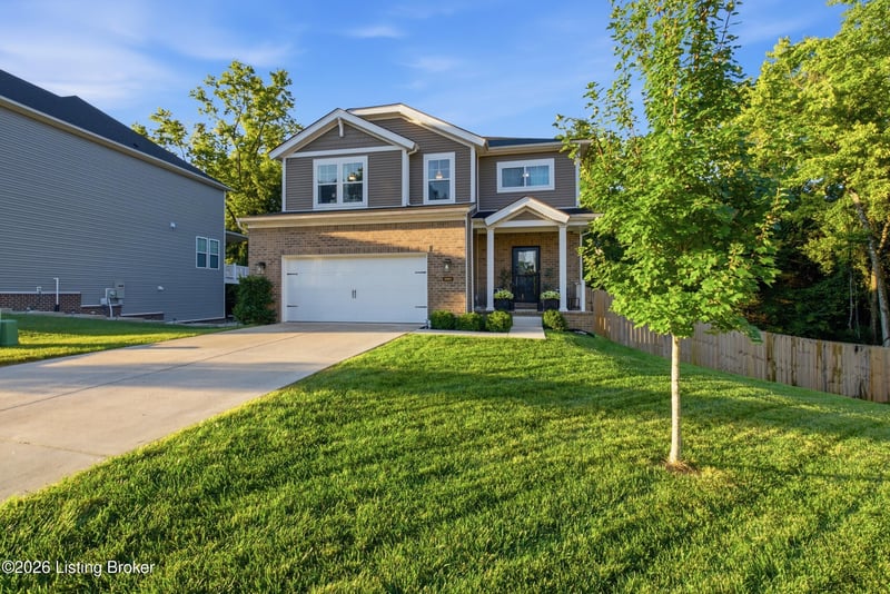 6002 Ledgerock Cove Pl, Louisville, KY 40219