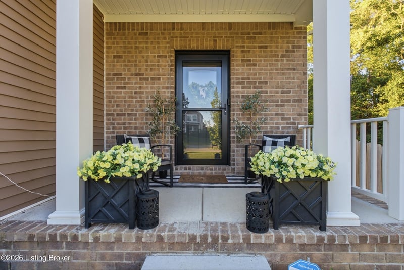 6002 Ledgerock Cove Pl, Louisville, KY 40219