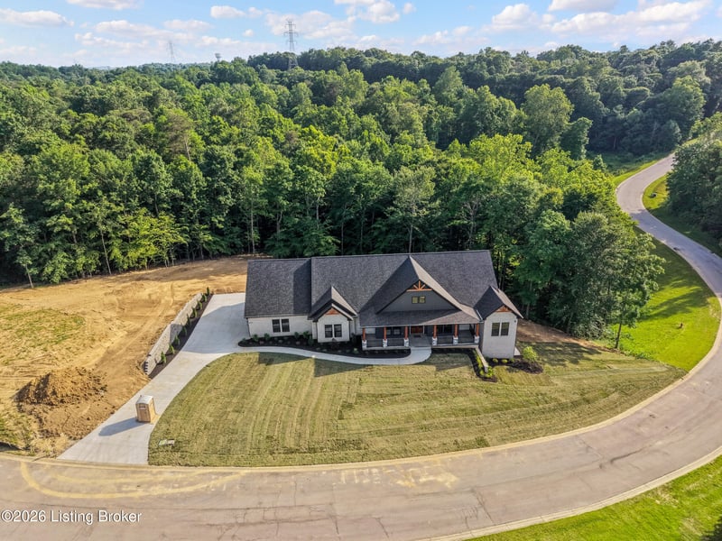 6002 Timbers Dr, Georgetown, IN 47122