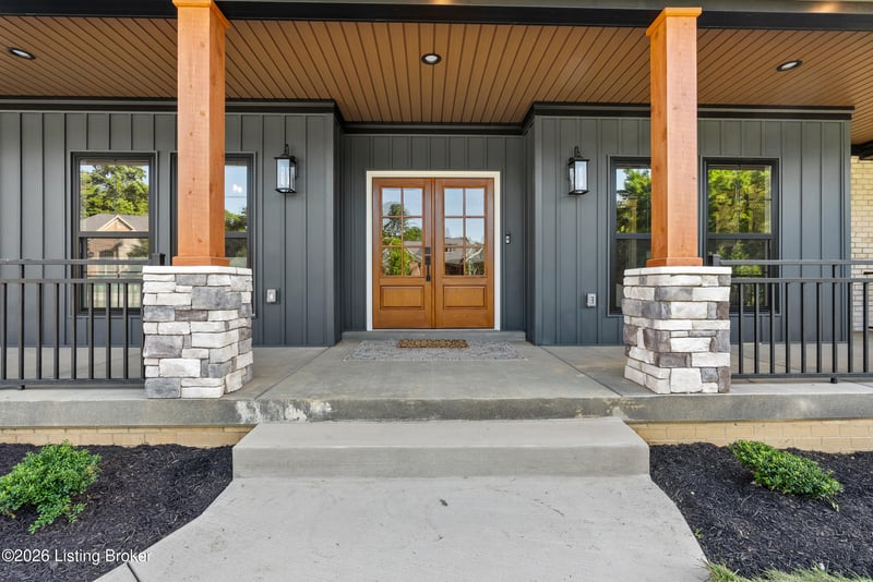 6002 Timbers Dr, Georgetown, IN 47122