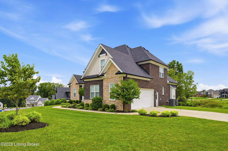 6004 Brentwood Dr, Crestwood, KY 40014