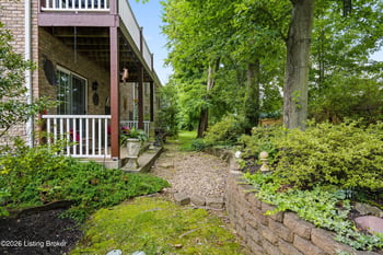 6015 Wooded Creek Dr #102, Louisville, KY 40291
