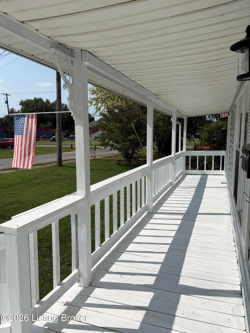 603 8th St, Carrollton, KY 41008