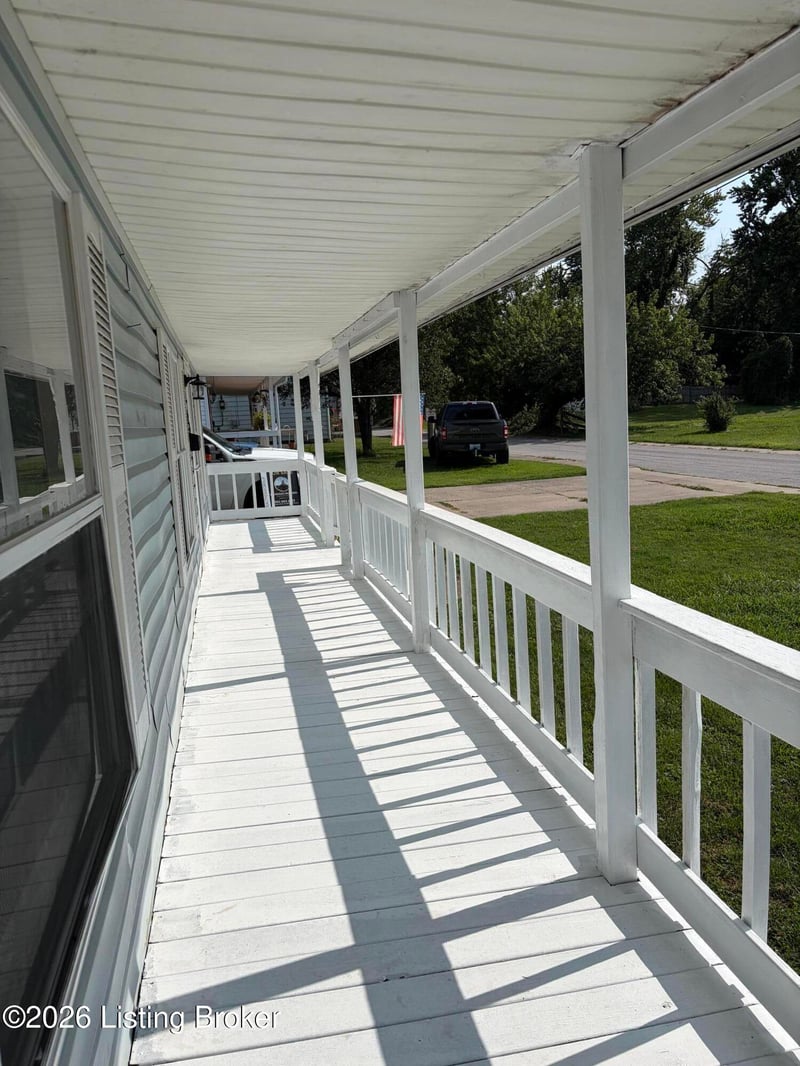 603 8th St, Carrollton, KY 41008