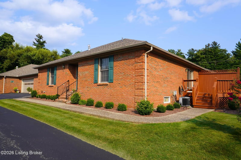 603 W Jefferson St #APT A, La Grange, KY 40031