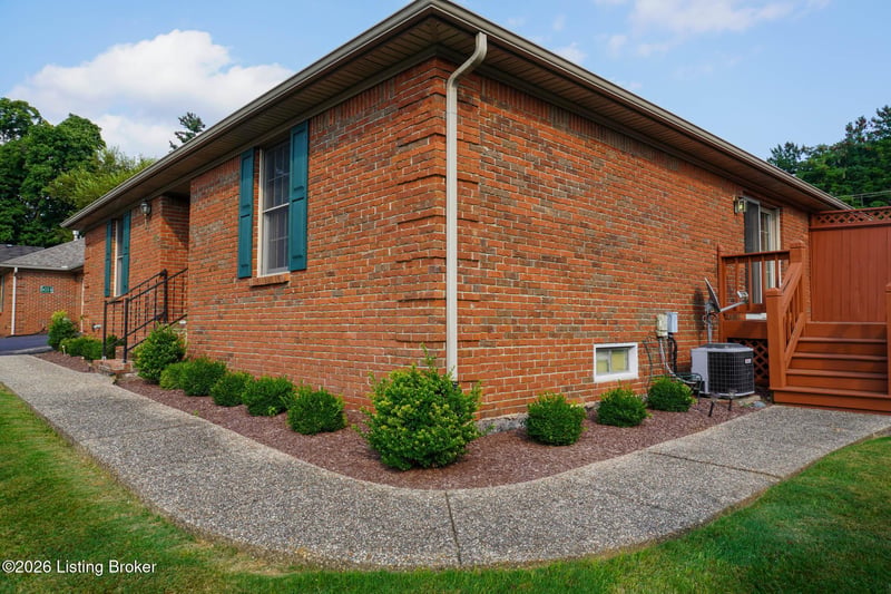603 W Jefferson St #APT A, La Grange, KY 40031