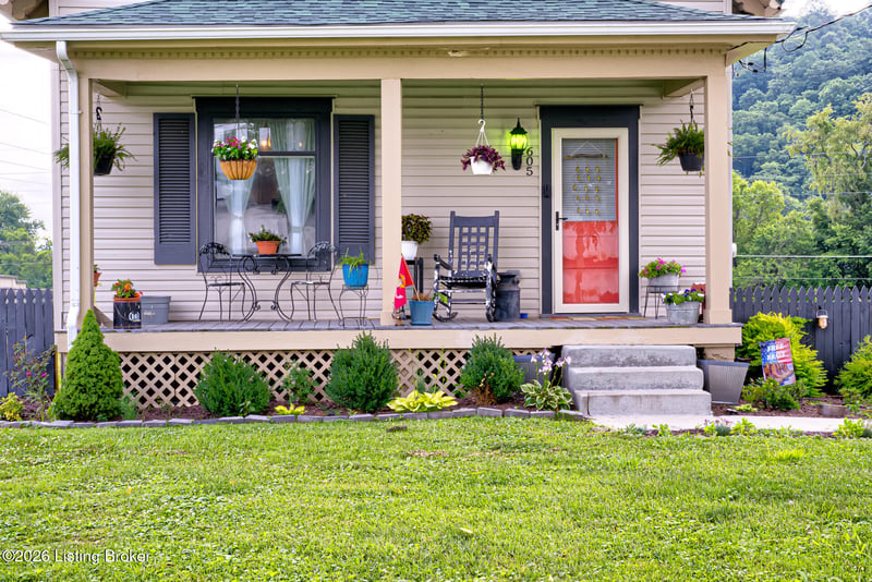 605 11th St, Carrollton, KY 41008