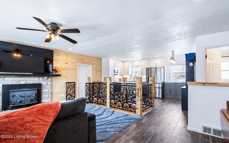 607 Christman Ln, Shepherdsville, KY 40165