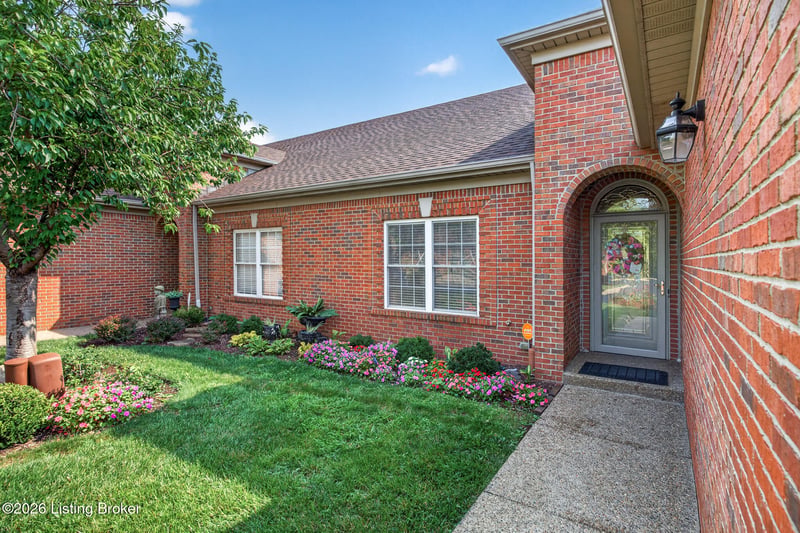 607 Tessin Way, Louisville, KY 40223