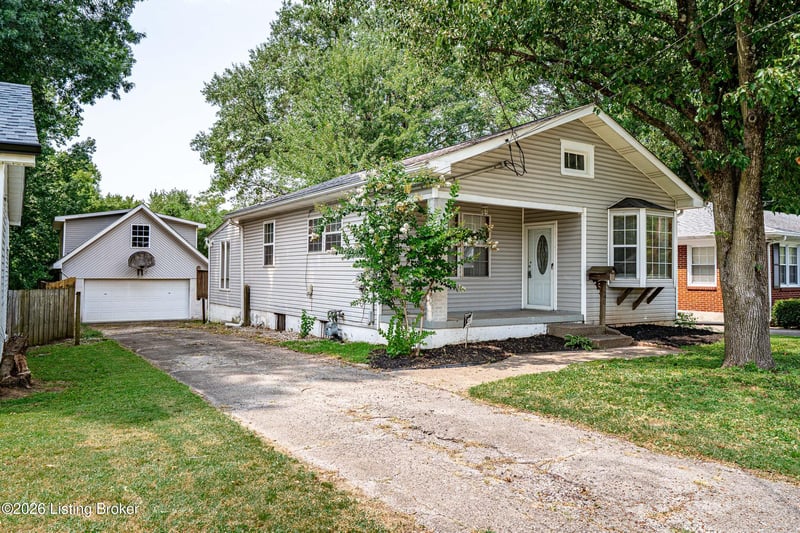 608 Country Club Rd, Louisville, KY 40206
