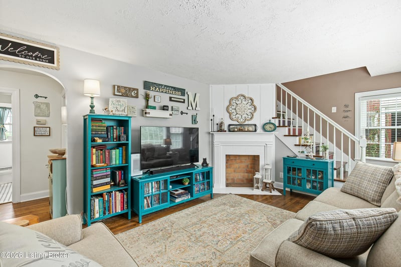 609 Wallace Ave, Louisville, KY 40207