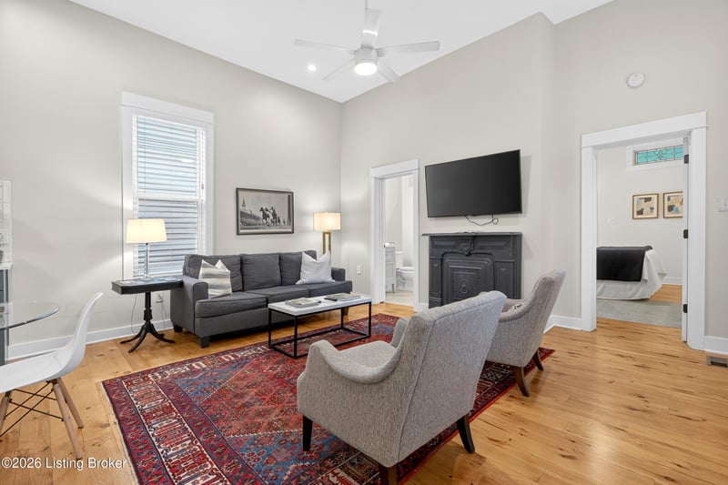 610 Myrtle St, Louisville, KY 40208