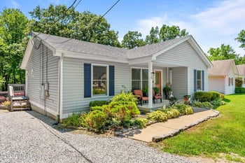 610 W Madison St, La Grange, KY 40031