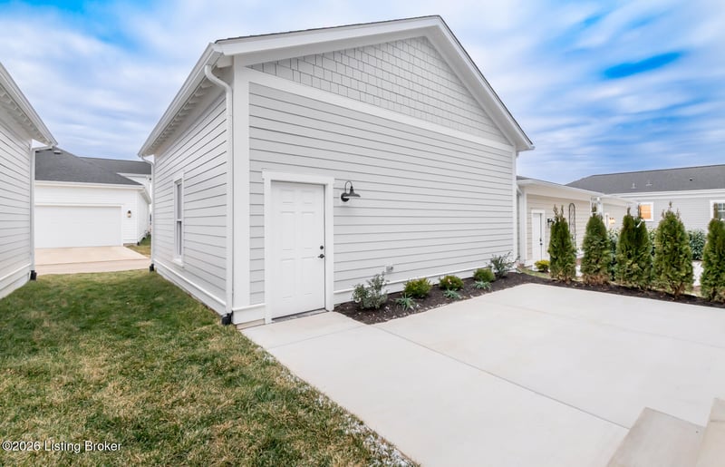 6106 Passionflower Dr, Prospect, KY 40059