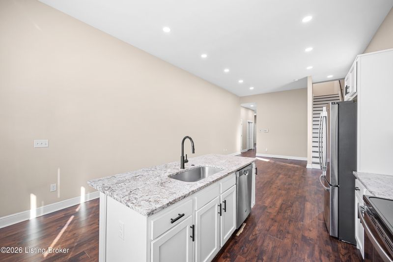 611 E Caldwell St, Louisville, KY 40203