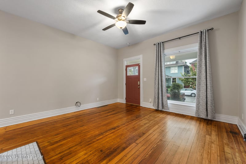 611 E Oak St, Louisville, KY 40203
