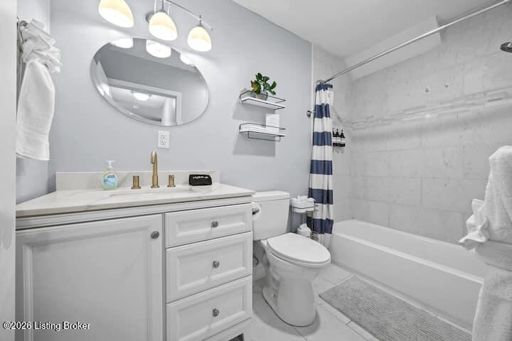 611 Finzer St, Louisville, KY 40203