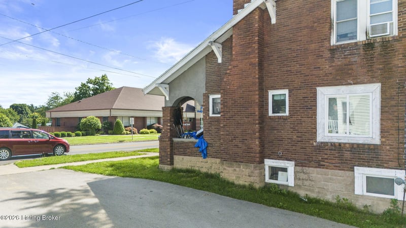 611 Highland Ave, Carrollton, KY 41008