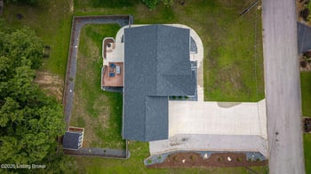 611 Lakeshore Pkwy, Brandenburg, KY 40108