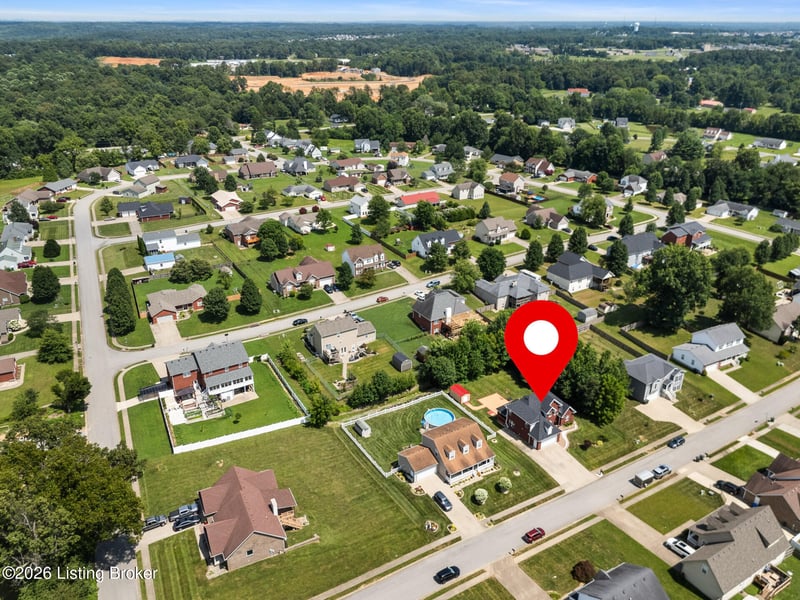 611 Peaceful Dr, Elizabethtown, KY 42701