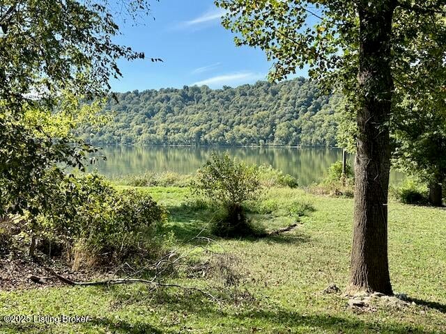 6111 Front St, Westport, KY 40077