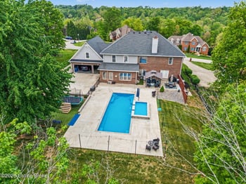 6119 Perrin Dr, Crestwood, KY 40014