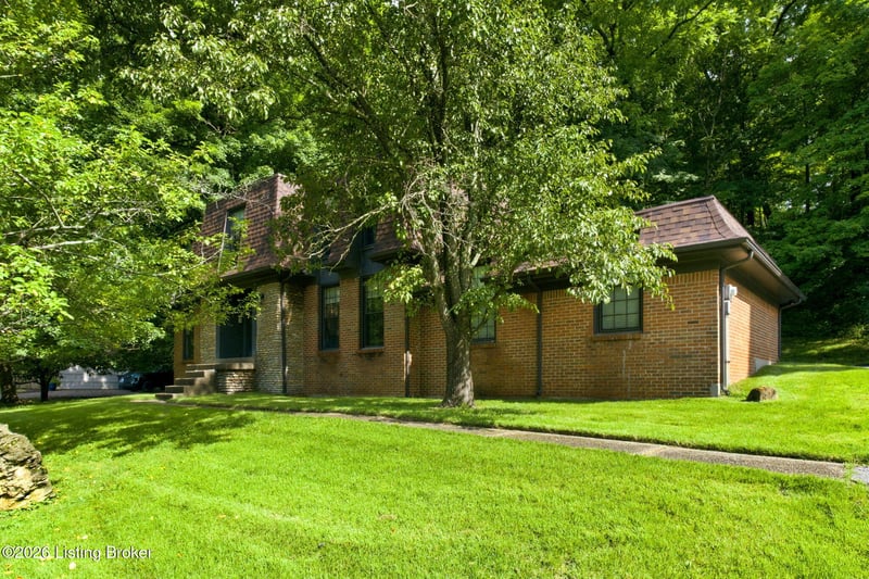 6122 Deep Creek Dr, Prospect, KY 40059