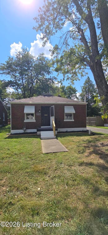 6122 Lone Oak Trl, Louisville, KY 40214