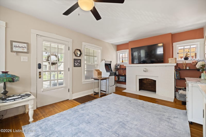 614 Harrison Ave, Louisville, KY 40217