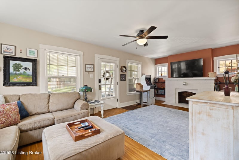 614 Harrison Ave, Louisville, KY 40217