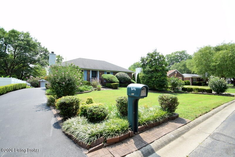 614 Stivers Rd, Louisville, KY 40207