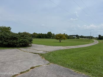 615 Morgantown St, Caneyville, KY 42721