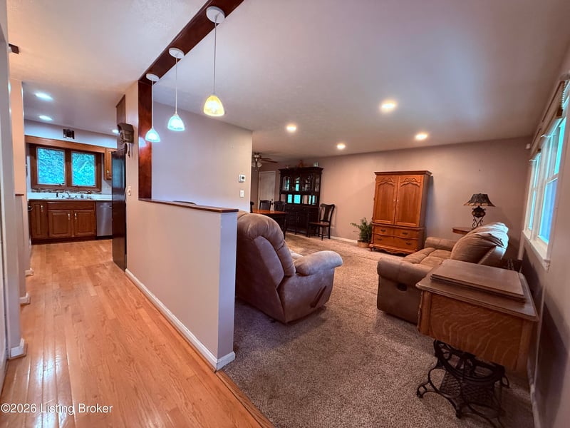 615 Rymer Way, Louisville, KY 40223