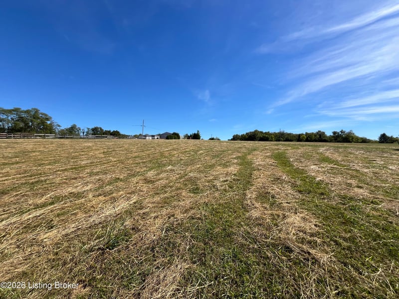 615 Timberline Dr, Taylorsville, KY 40071
