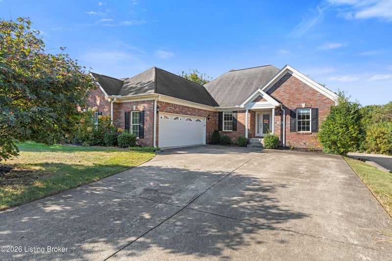 616 Harris Ridge Rd, Louisville, KY 40223