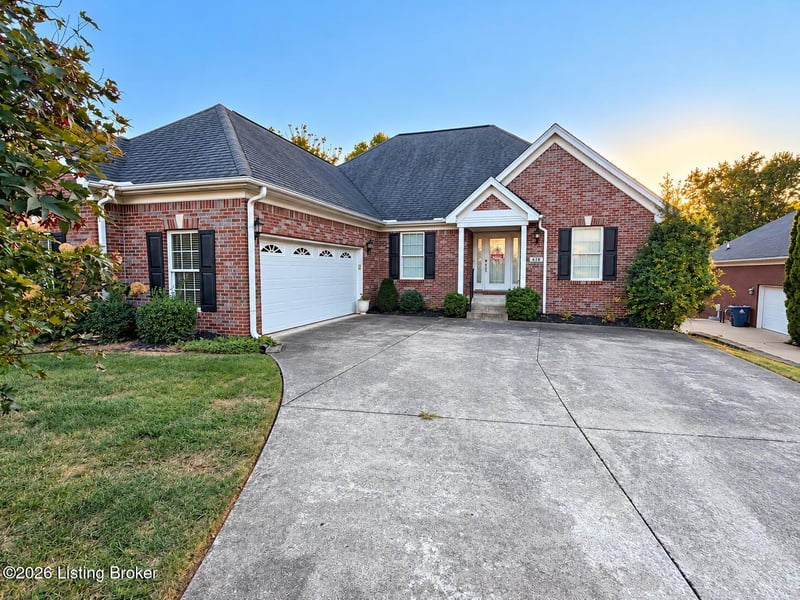 616 Harris Ridge Rd, Louisville, KY 40223