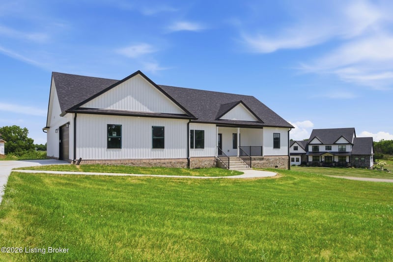 617 Ridge Crest Dr, Harrodsburg, KY 40330