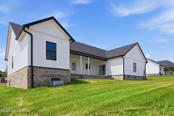 617 Ridge Crest Dr, Harrodsburg, KY 40330