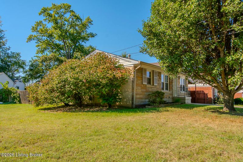 618 Edith Rd, Louisville, KY 40206