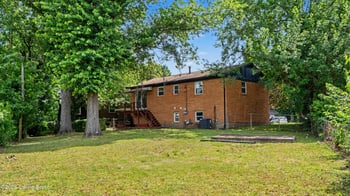 619 Mockingbird Dr, Jeffersonville, IN 47130