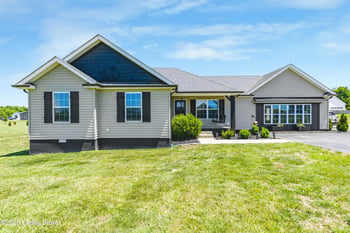 62 Bluegrass Dr, Smiths Grove, KY 42171
