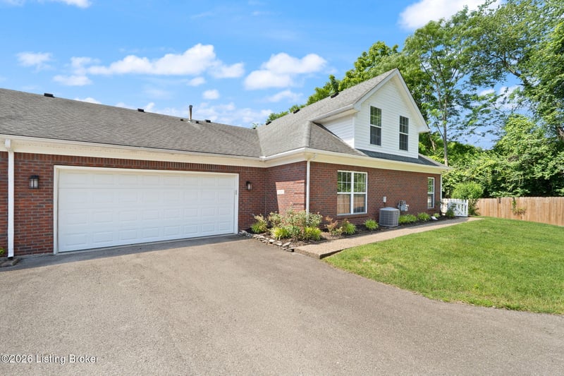 6200 Apple Cider Dr, Louisville, KY 40219