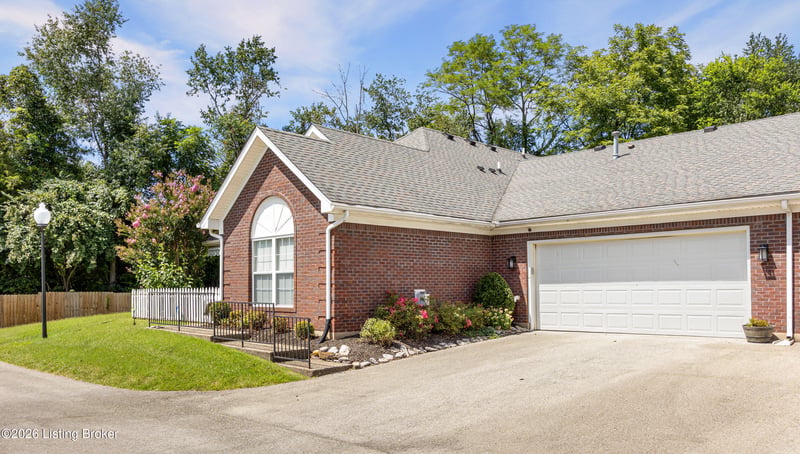 6201 Apple Cider Dr, Louisville, KY 40219