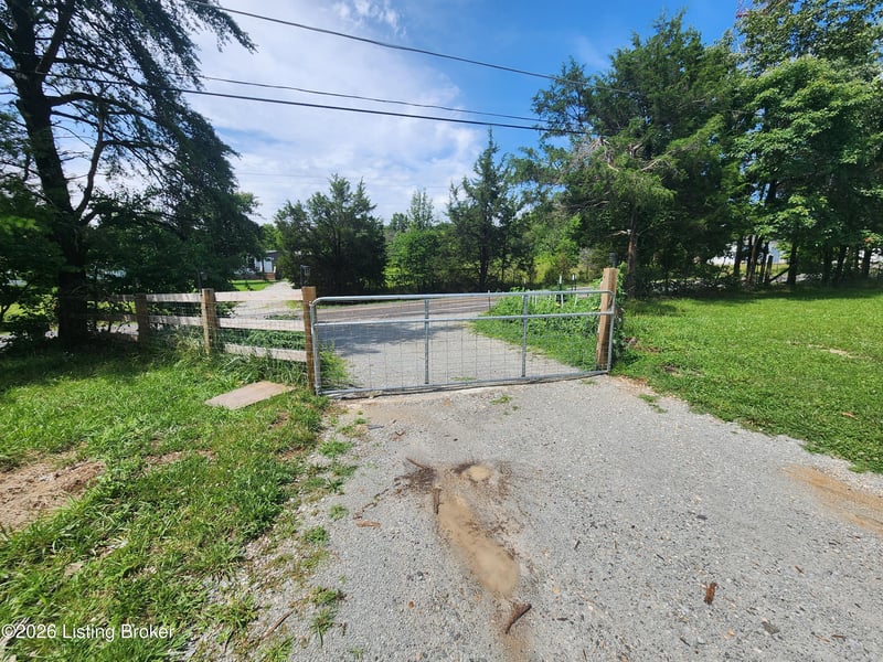 6205 Valley Creek Rd, Elizabethtown, KY 42701