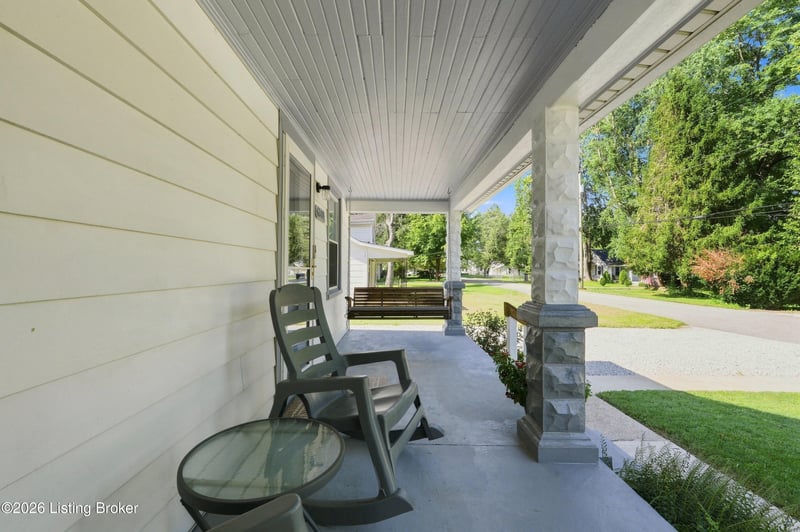 6209 Eureka Ave, Louisville, KY 40216