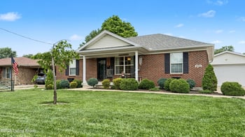 6215 Bay Pine Dr, Louisville, KY 40219