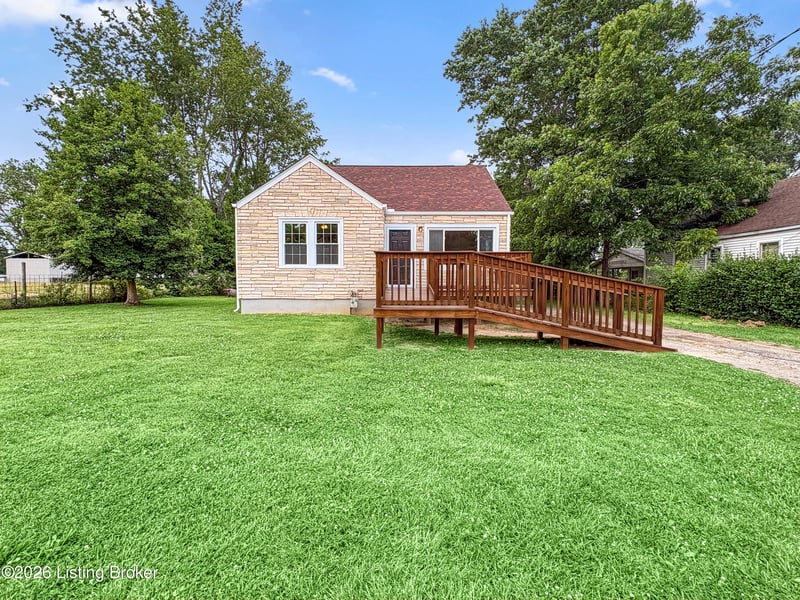 6215 Fox Ave, Louisville, KY 40272