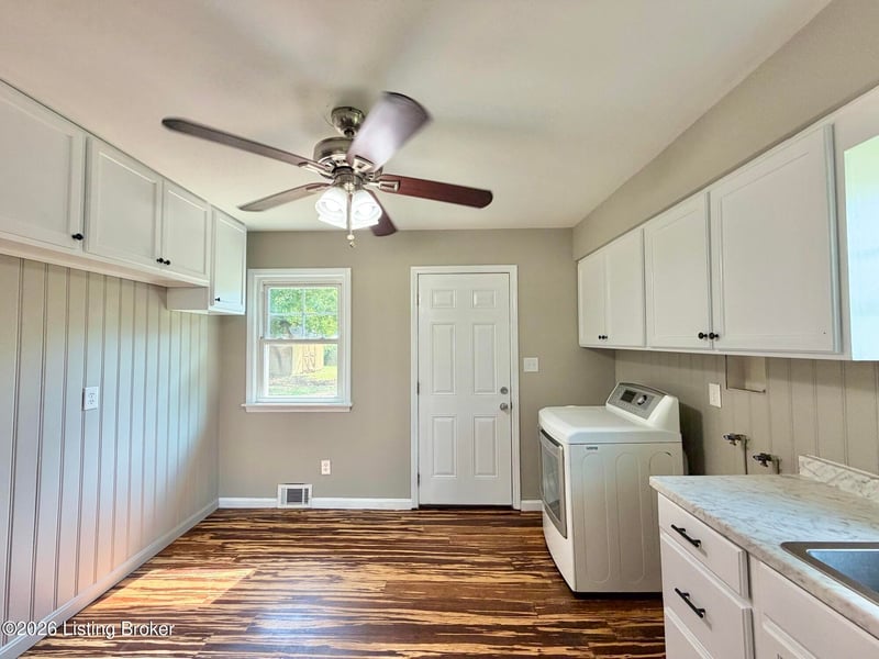 6215 Terry Rd, Louisville, KY 40258