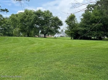 6215 Willismore Dr, Louisville, KY 40272