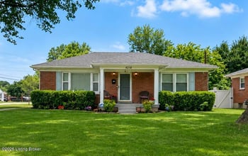 6216 Upper Hunters Tc, Louisville, KY 40216